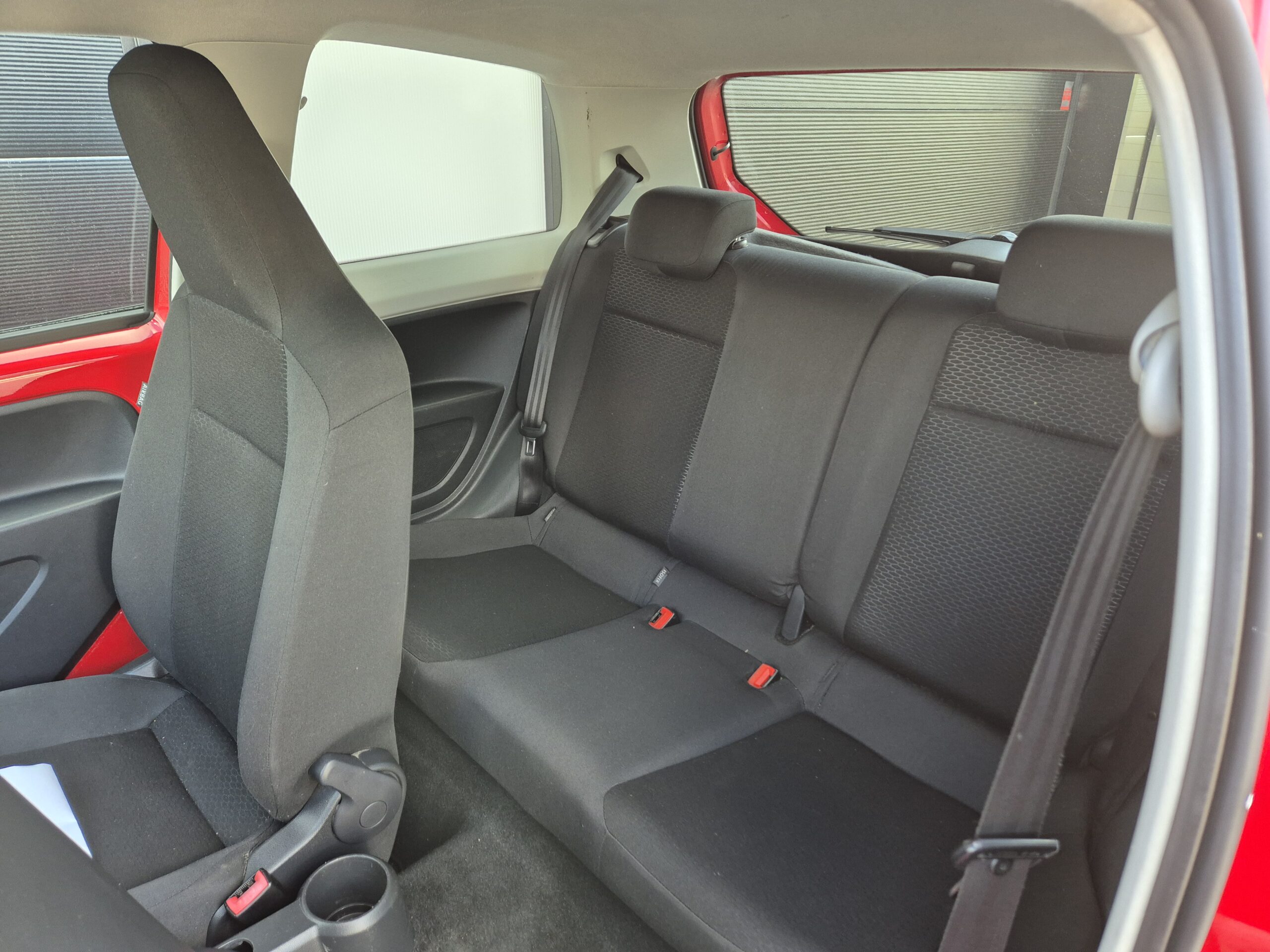 Seat Mii 1.0i / 2012 / 136.576 Km / Cruise Control / Pdc / Navigatie / Stoelverwarming / Start&Stop / Nieuwe Apk / Nieuw Onderhoud - Afbeelding 16