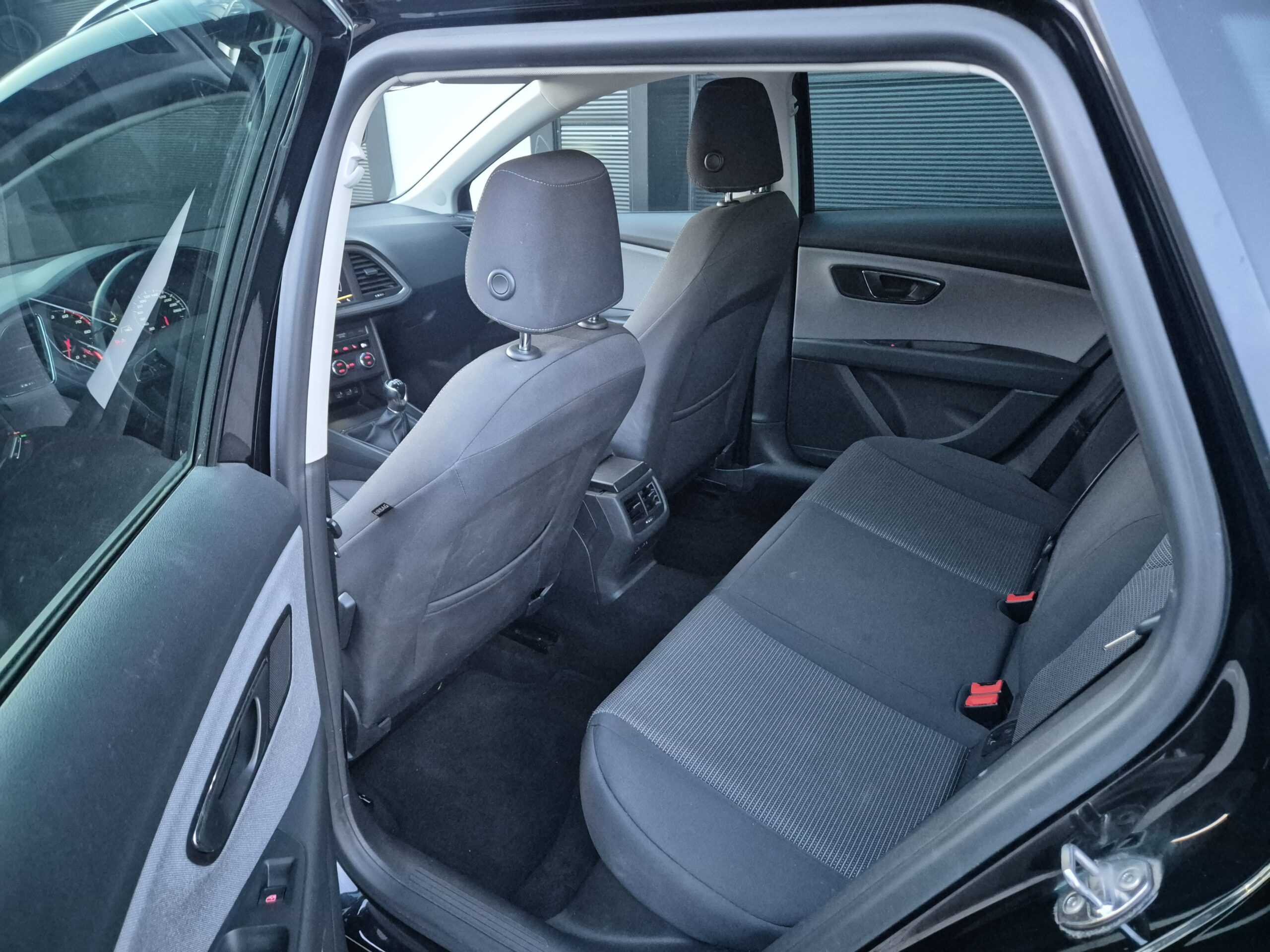 Seat Leon 1.4 Tgi ST / 2018 / 123.032 Km / Acc / Led / Navi / Nieuwe Apk / 1ste eigenaar - Afbeelding 16