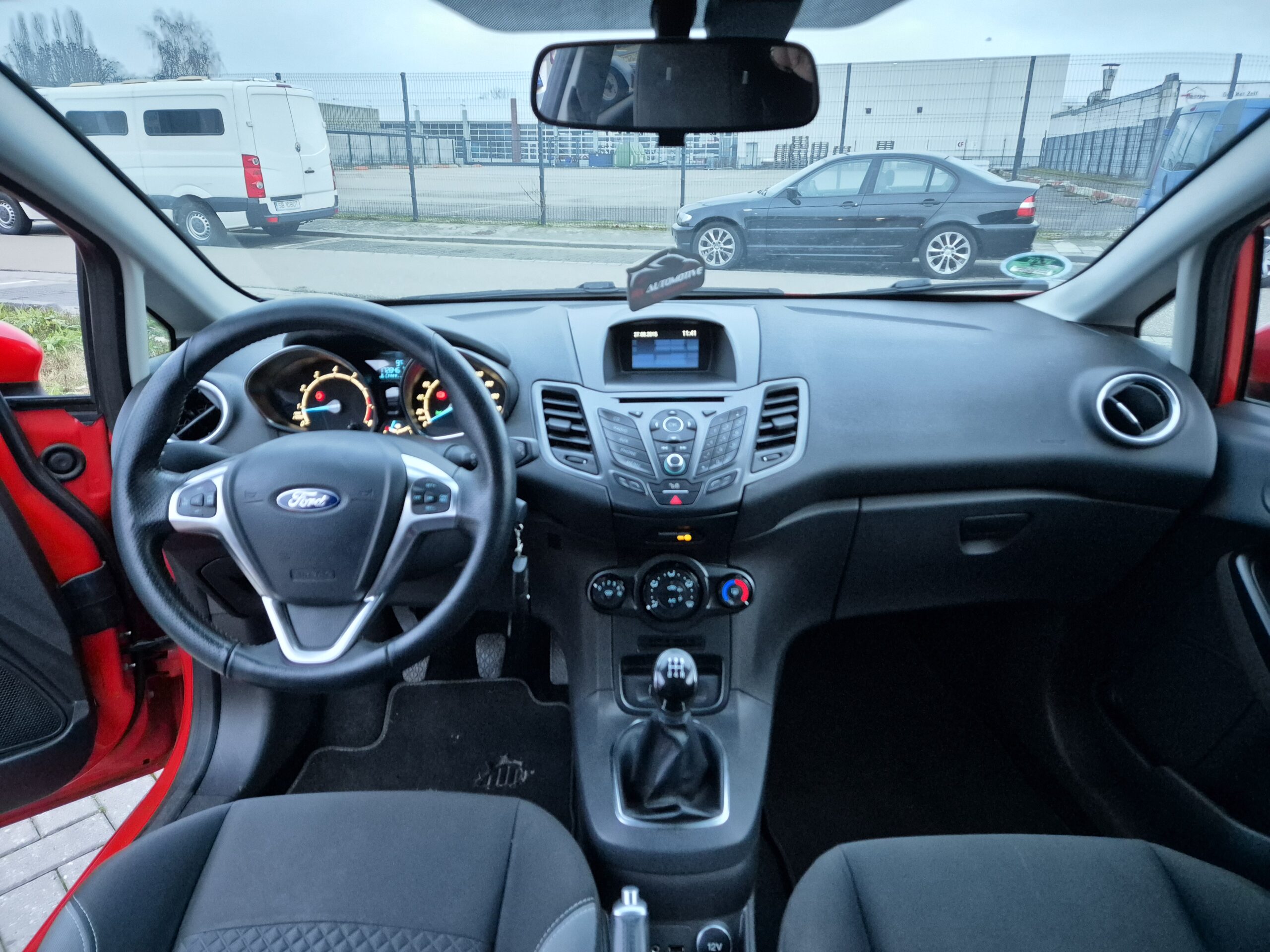 Ford Fiesta 1.25i ST-Line / 2015 / Airco / Cruise Control / Stoelverwarming / Led / 18 inch / Racing Red - Afbeelding 16