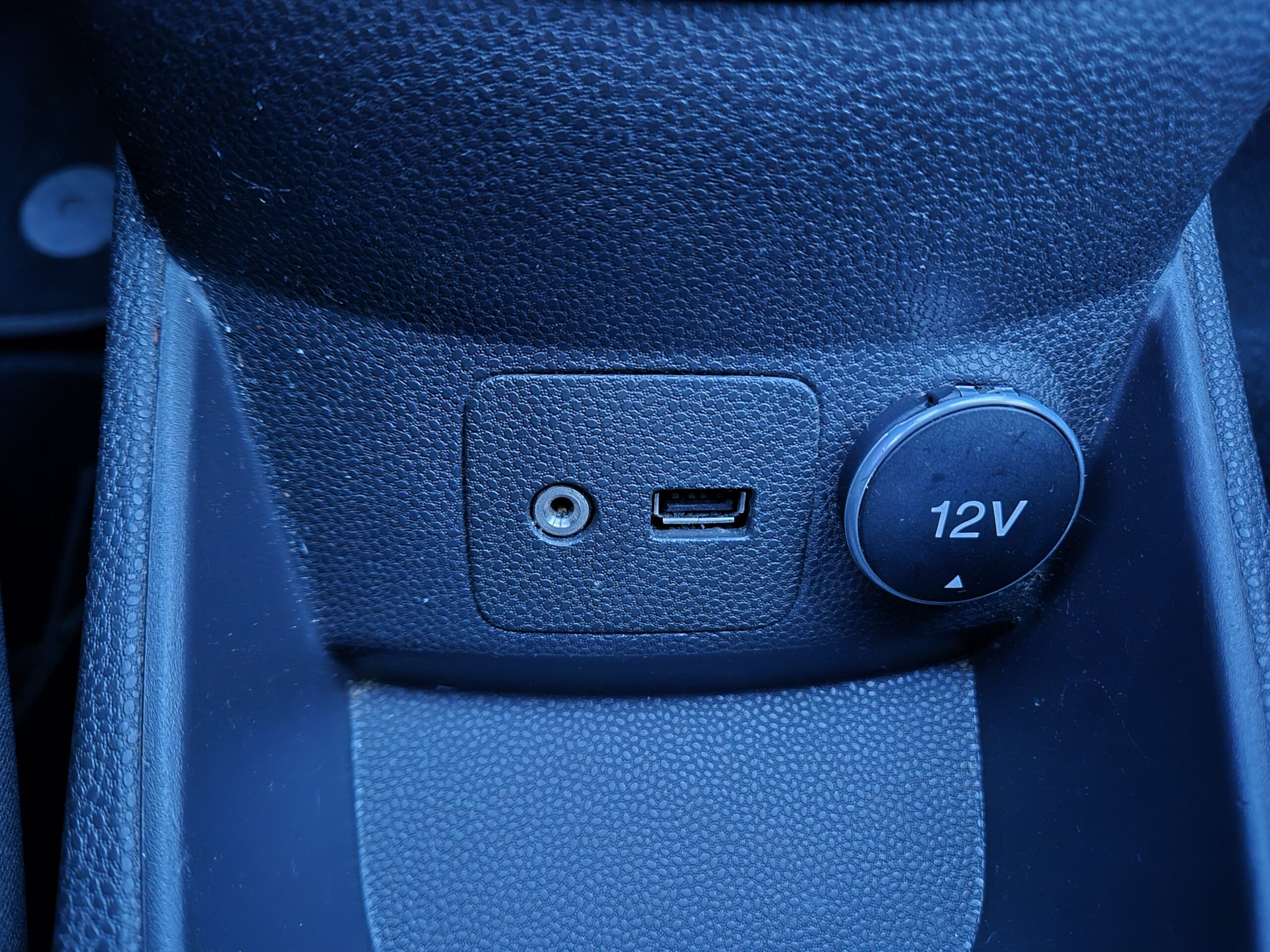 Ford Fiesta 1.25i ST-Line / 2015 / Airco / Cruise Control / Stoelverwarming / Led / 18 inch / Racing Red - Afbeelding 23